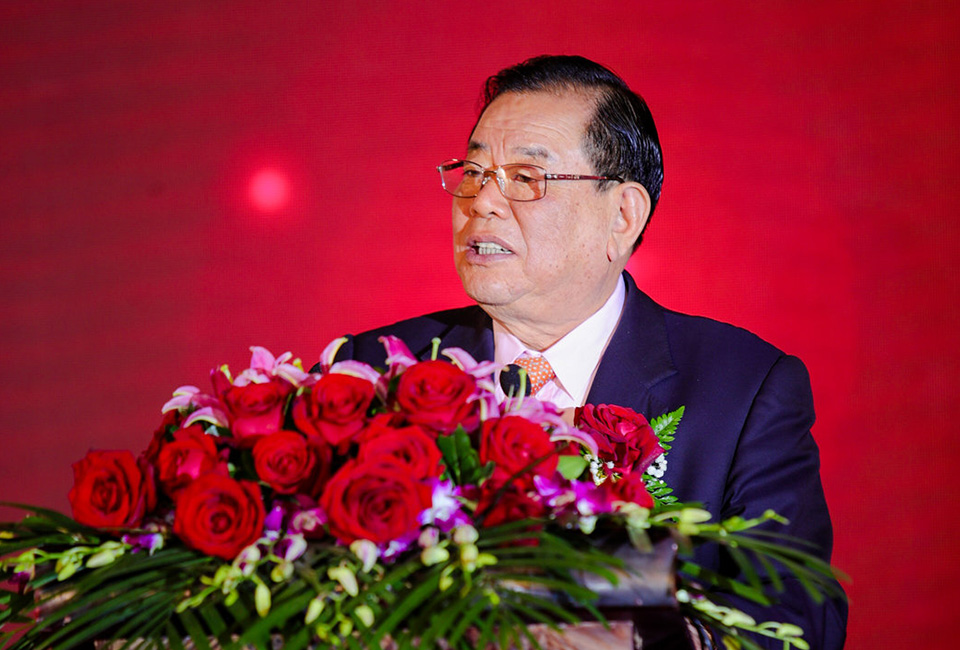 德業(yè)人將用心堅(jiān)守使命,<br>為實(shí)現(xiàn)夢(mèng)想不懼櫛風(fēng)沐雨、砥礪前行。